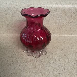 Vintage Pilgrim small cranberry vase